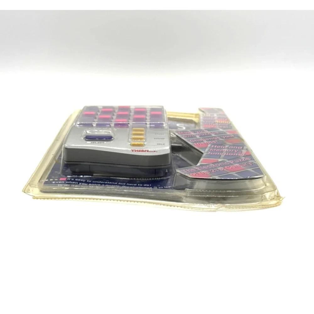 Vintage 1995 Tiger Electronics Lights Out Puzzle Game Full Size Model 7-574 NEW